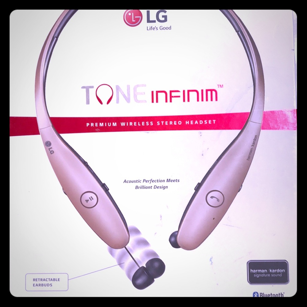🎀New🎀 LG Wireless Stereo Headset!!